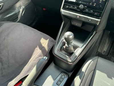2025 Lexus LBX thumbnail 39