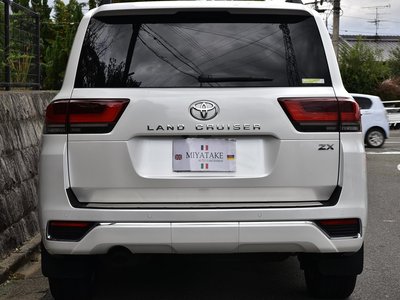 2023 Toyota LAND CRUISER 300 — фото 10