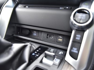 2023 Toyota LAND CRUISER 300 — фото 58