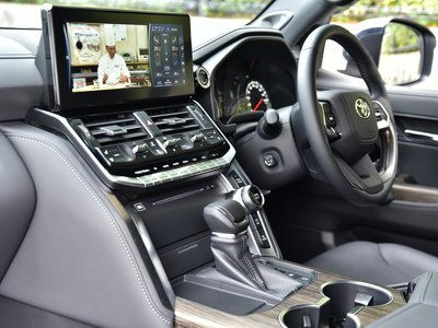 2023 Toyota LAND CRUISER 300 — фото 39