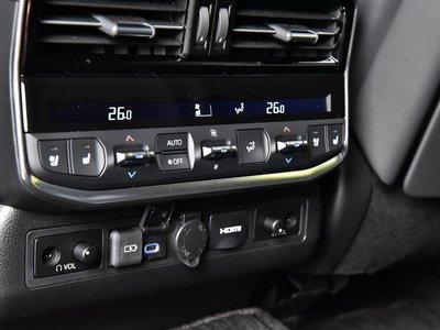 2023 Toyota LAND CRUISER 300 — фото 33