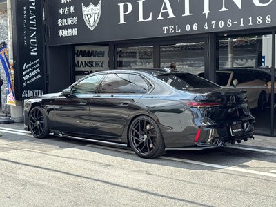 2023 BMW 7 SERIES photo 3
