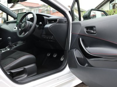 صورة 27 لـ 2024 Toyota GR COROLLA