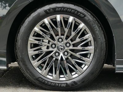 2024 Lexus LM photo 29