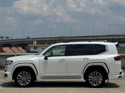 2025 Toyota LAND CRUISER 300 thumbnail 20