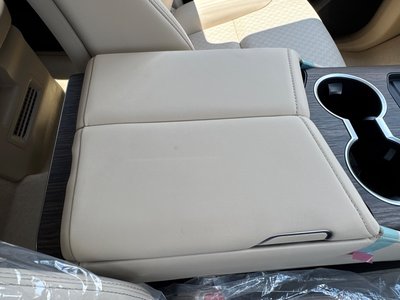 2025 Toyota LAND CRUISER 300 thumbnail 64