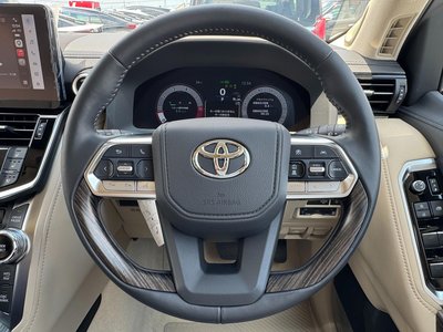 2025 Toyota LAND CRUISER 300 thumbnail 53
