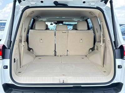2025 Toyota LAND CRUISER 300 thumbnail 74