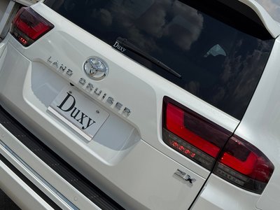 2025 Toyota LAND CRUISER 300 thumbnail 38