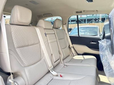2025 Toyota LAND CRUISER 300 thumbnail 70
