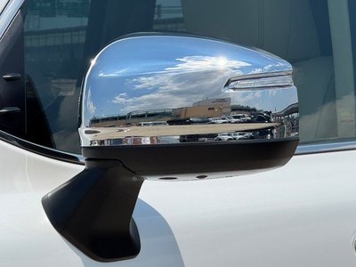 2025 Toyota LAND CRUISER 300 thumbnail 31
