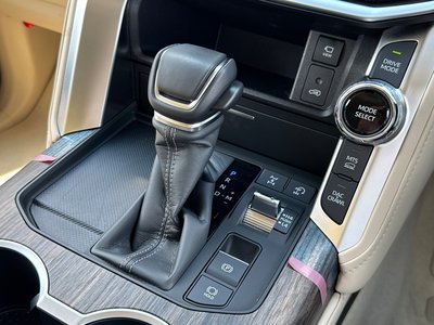2025 Toyota LAND CRUISER 300 thumbnail 60
