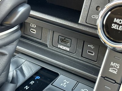 2025 Toyota LAND CRUISER 300 thumbnail 61