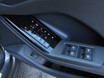 صورة 14 لـ 2026 AUDI Q6 E-TRON