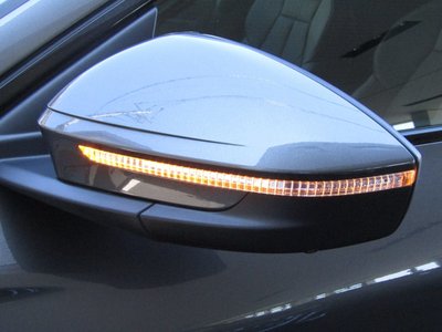 صورة 10 لـ 2026 AUDI Q6 E-TRON