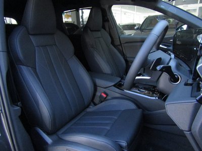 صورة 15 لـ 2026 AUDI Q6 E-TRON