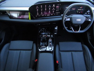 صورة 16 لـ 2026 AUDI Q6 E-TRON