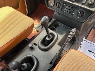 صورة 29 لـ 1987 Mercedes-BENZ G-CLASS