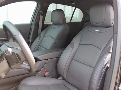 2025 Cadillac XT4 缩略图 14
