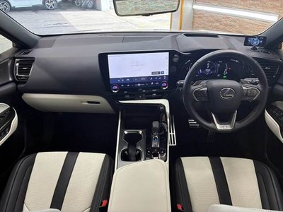 2023 Lexus NX photo 2