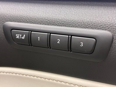 2023 Lexus NX thumbnail 43