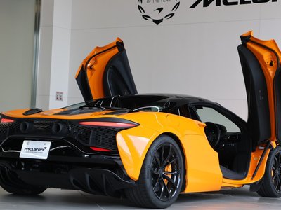 صورة 7 لـ 2024 Mclaren ARTURA SPIDER