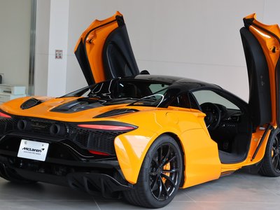 صورة 14 لـ 2024 Mclaren ARTURA SPIDER