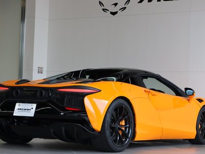 صورة 6 لـ 2024 Mclaren ARTURA SPIDER