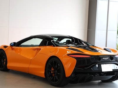 صورة 11 لـ 2024 Mclaren ARTURA SPIDER