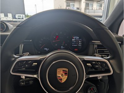 2021 Porsche MACAN — фото 14