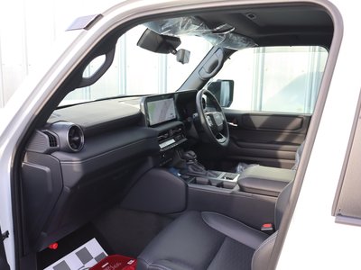 صورة 32 لـ 2025 Toyota LAND CRUISER 250