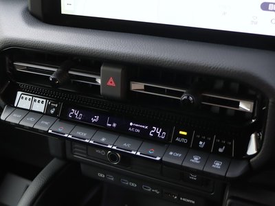 صورة 56 لـ 2025 Toyota LAND CRUISER 250