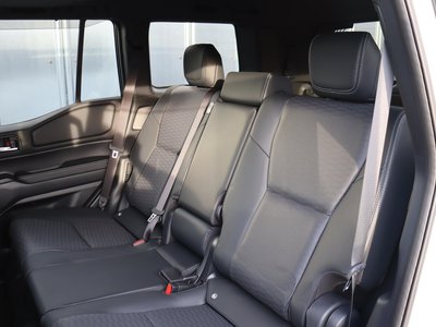 صورة 35 لـ 2025 Toyota LAND CRUISER 250