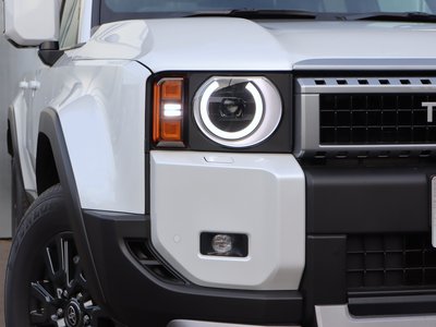 صورة 24 لـ 2025 Toyota LAND CRUISER 250