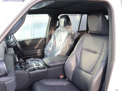 صورة 31 لـ 2025 Toyota LAND CRUISER 250