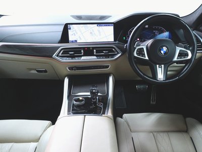 2021 BMW X6 — фото 12