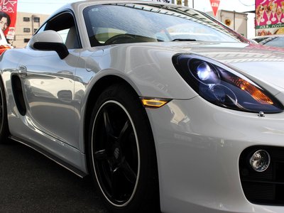 2015 Porsche CAYMAN photo 9
