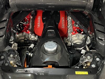 2023 Ferrari SF90 SPIDER 缩略图 28