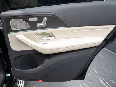 2021 Mercedes-BENZ GLS thumbnail 45