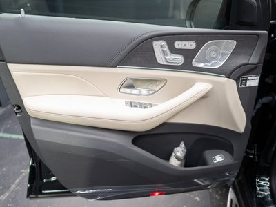 2021 Mercedes-BENZ GLS thumbnail 40