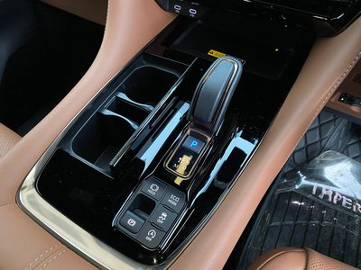 صورة 43 لـ 2024 Toyota VELLFIRE