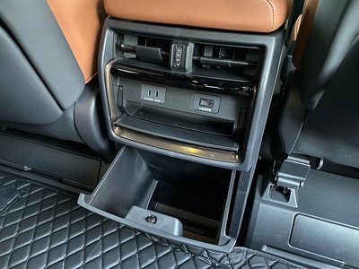 صورة 33 لـ 2024 Toyota VELLFIRE