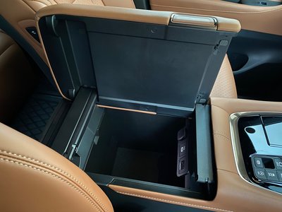 صورة 42 لـ 2024 Toyota VELLFIRE