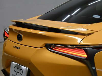 صورة 9 لـ 2017 Lexus LC