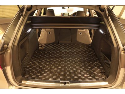 صورة 57 لـ 2023 AUDI RS4 AVANT