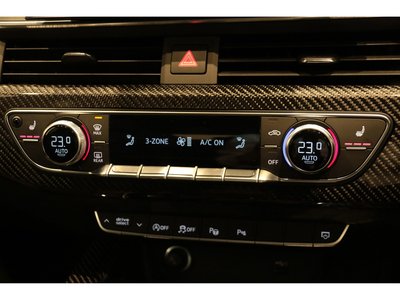 صورة 73 لـ 2023 AUDI RS4 AVANT