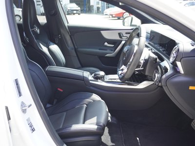 2020 Mercedes-BENZ A-CLASS AMG — фото 11
