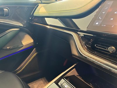 2026 Aston Martin DBX — миниатюра 48