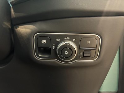 2026 Aston Martin DBX — миниатюра 46