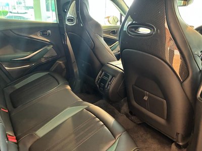 2026 Aston Martin DBX — миниатюра 22